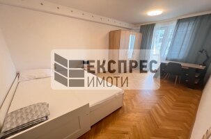 Обзаведен Тристаен апартамент, Окръжна болница