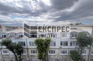 Обзаведен Тристаен апартамент, Окръжна болница