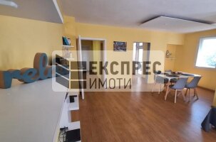 Обзаведен Тристаен апартамент, Окръжна болница