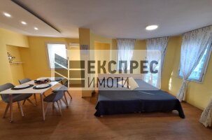 Обзаведен Тристаен апартамент, Окръжна болница