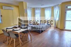 Обзаведен Тристаен апартамент, Окръжна болница