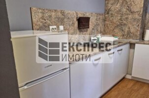 Обзаведен Тристаен апартамент, Окръжна болница