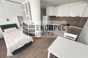 Oбзаведен, нов Едностаен апартамент, Център