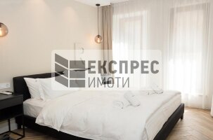 Обзаведен Тристаен апартамент, Център