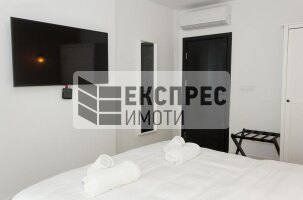 Обзаведен Тристаен апартамент, Център