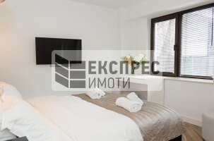  Тристаен апартамент, Център