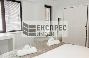  Тристаен апартамент, Център