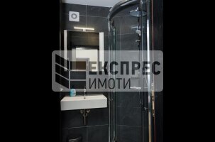  Тристаен апартамент, Център