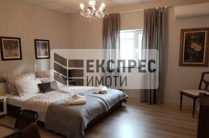 FURNISHED 2 bedroom apartment, Center