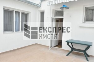 Обзаведен Двустаен апартамент, Център