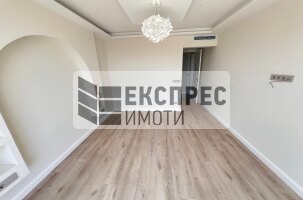 Обзаведена, нова, луксозен Четиристаен апартамент, к.к. Св. Св. Константин и Елена