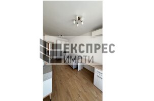 Furnished 2 bedroom apartment, Center