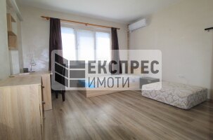 Furnished 2 bedroom apartment, Red Square