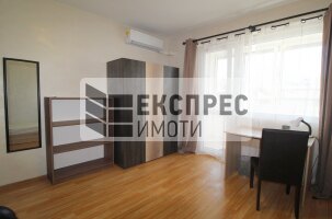 Furnished 2 bedroom apartment, Red Square