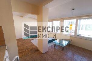 Полуобзаеден, Тристаен апартамент, Чаталджа