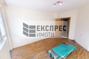 Полуобзаеден, Тристаен апартамент, Чаталджа