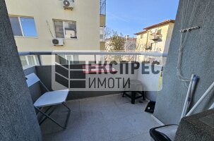 Furnished Studio, Center