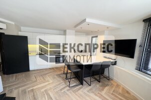 Обзаведен Тристаен апартамент, Център