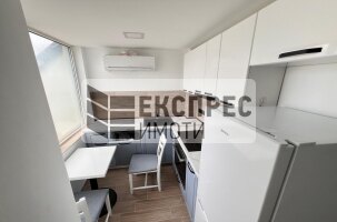  Studio, Greek area