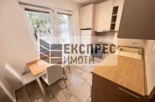 Нов, Обзаведен, Тристаен апартамент, Център