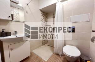 Нов, Обзаведен, Тристаен апартамент, Център