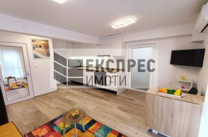 Обзаведен Двустаен апартамент, Център