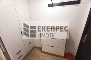 Обзаведен Двустаен апартамент, Център