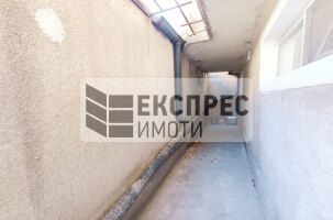 Обзаведен Двустаен апартамент, Център