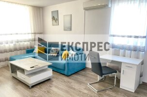 ОБЗАВЕДЕН Двустаен апартамент, Център