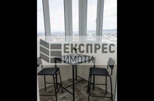 ОБЗАВЕДЕН Двустаен апартамент, Център