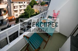 Нов, Обзаведен, Тристаен апартамент, Център