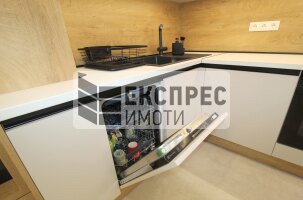 Нов, Луксозно, Обзаведен Двустаен апартамент, Окръжна болница