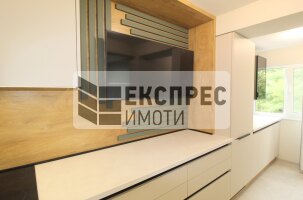 Нов, Луксозно, Обзаведен Двустаен апартамент, Окръжна болница