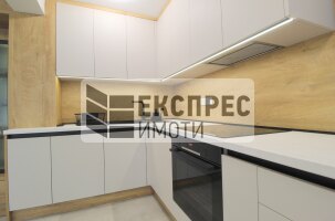 Нов, Луксозно, Обзаведен Двустаен апартамент, Окръжна болница