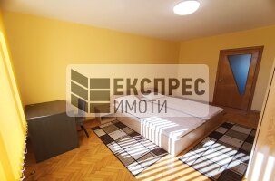 Обзаведен Четиристаен апартамент, Лятно кино Тракия