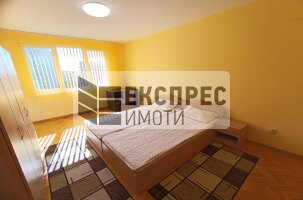 Обзаведен Четиристаен апартамент, Лятно кино Тракия