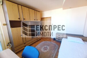 Обзаведен Четиристаен апартамент, Лятно кино Тракия