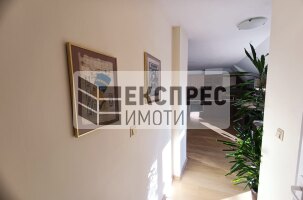 Обзаведен Тристаен апартамент, Лятно кино Тракия