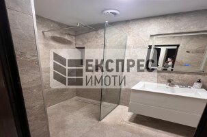 Нов, Луксозно, Обзаведен Двустаен апартамент, Окръжна болница