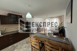 Обзаведен Тристаен апартамент, Окръжна болница