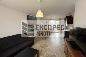 Обзаведен Тристаен апартамент, Окръжна болница