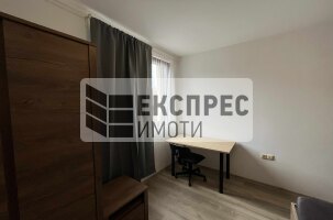 Обзаведен Тристаен апартамент, Окръжна болница