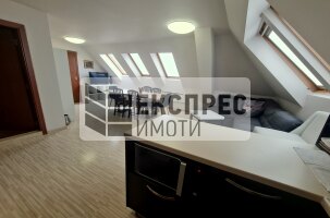 Обзаведен Тристаен апартамент, Център