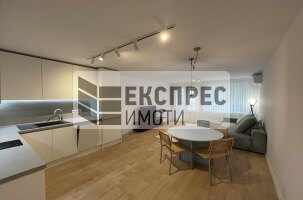 Neu, Möbliert 1 Schlafzimmer Wohnung, Center