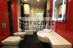 Луксозно, Обзаведен Тристаен апартамент, Окръжна болница