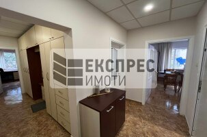 Furnished 2 bedroom apartment, Center