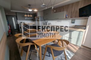  3 Schlafzimmer Wohnung, Chayka