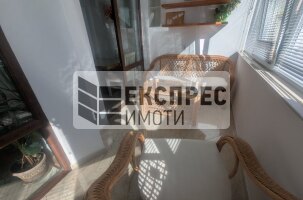 Обзаведен Тристаен апартамент, Окръжна болница