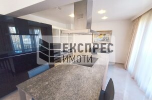 FURNISHED 3 bedroom apartment, Center