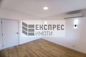  2 Schlafzimmer Wohnung, Chayka